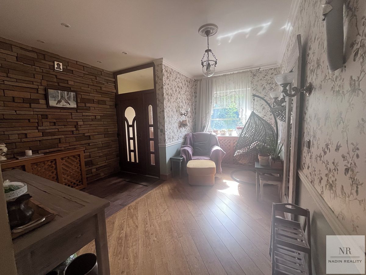 Prodej rodinného domu 420 m², pozemek 135 m² – fotografie 5
