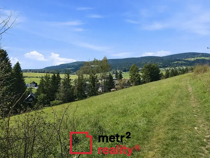 Prodej stavebního pozemku 713 m², Staré Město – náhled fotky 3