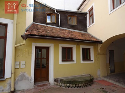 Pronájem obchodního prostoru 46 m²