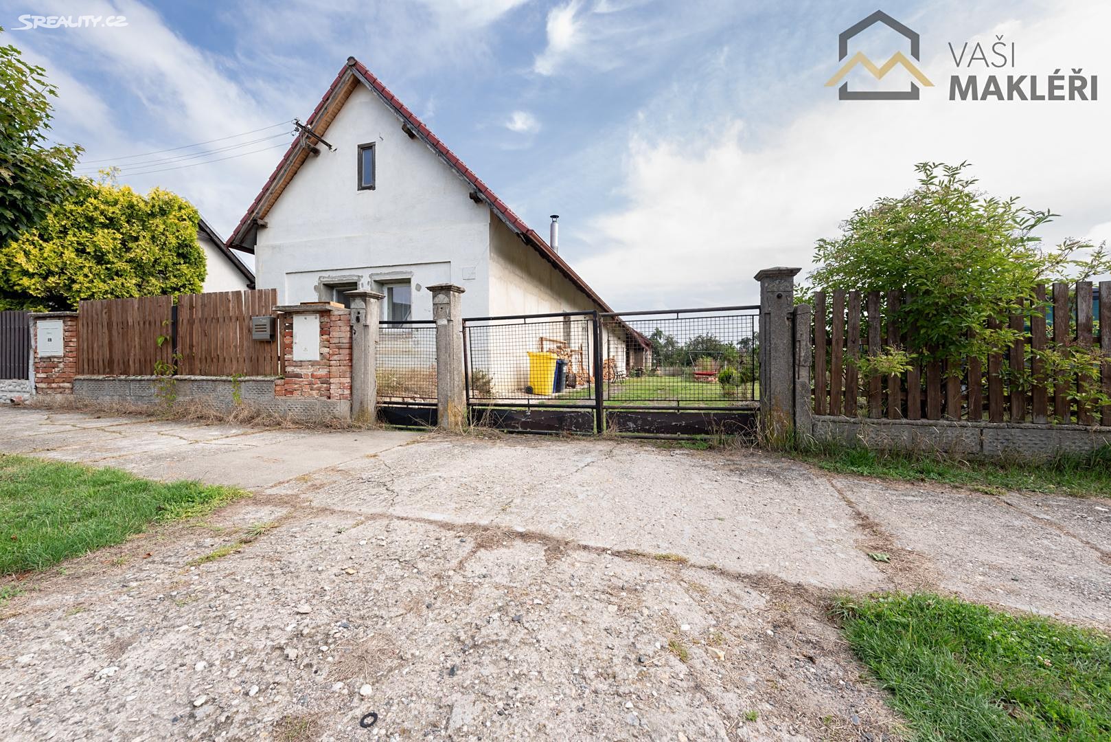 Prodej  rodinného domu 100 m², pozemek 1 000 m², okres Hradec Králové