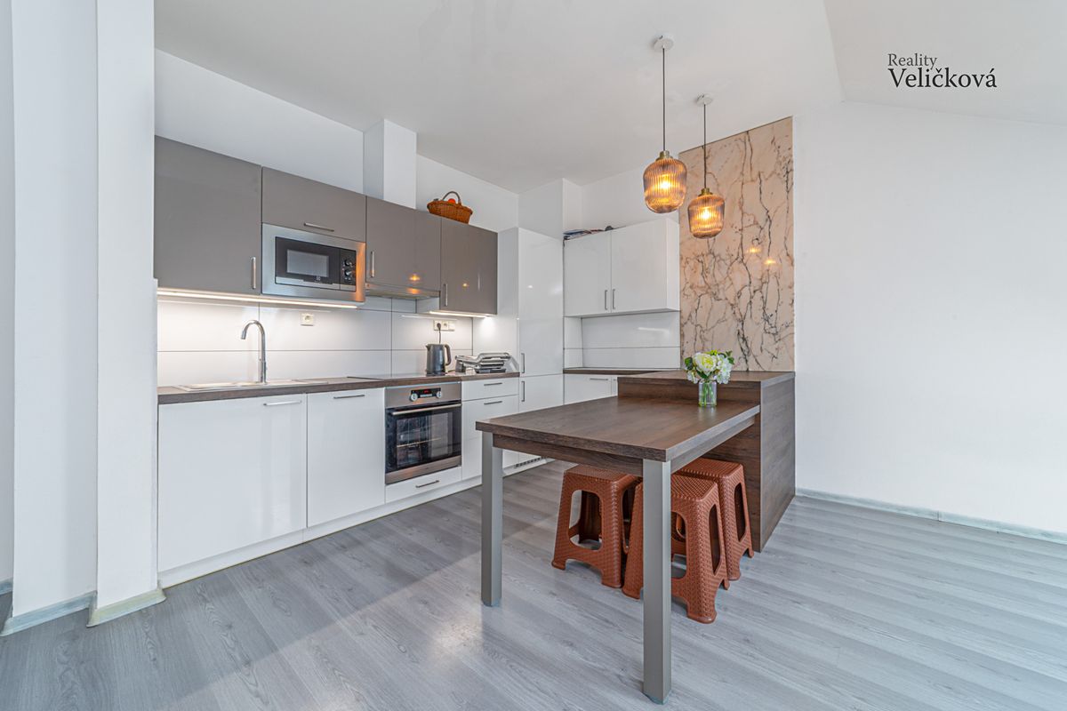 Prodej bytu 3+kk 75 m² (Podkrovní)