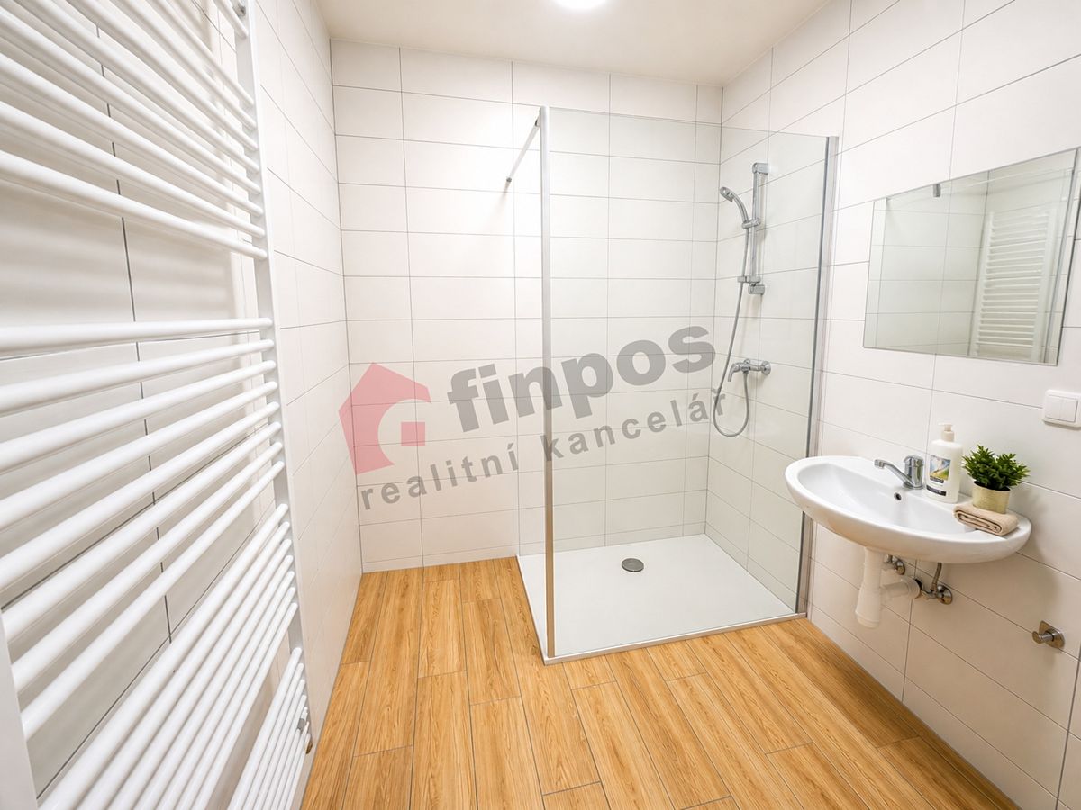 Pronájem bytu 2+kk 79 m² – fotografie 5