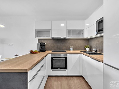 Pronájem  rodinného domu 103 m², pozemek 90 m²