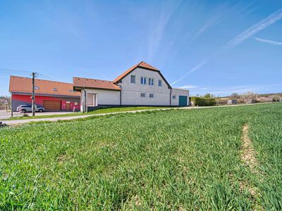 Prodej rodinného domu 300 m², pozemek 594 m²