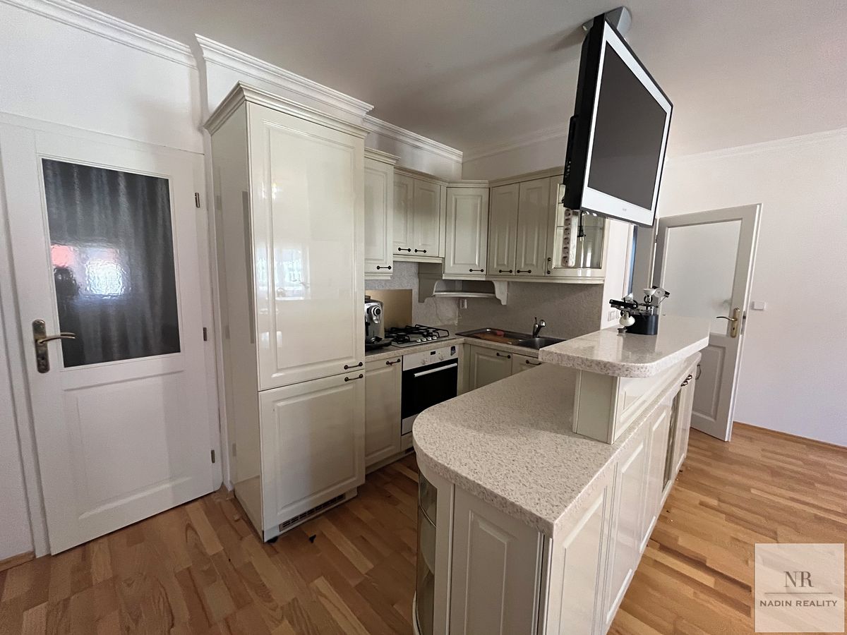 Prodej bytu 4+kk 94 m² – fotografie 2