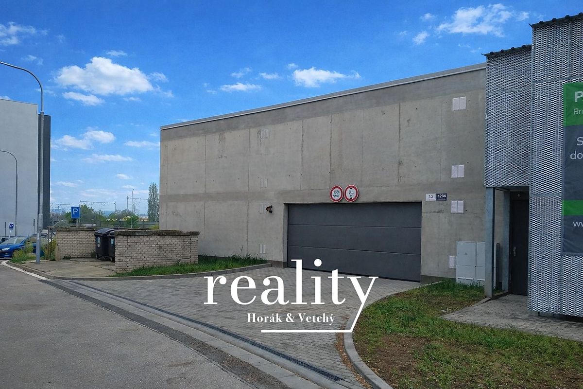 Prodej garážového stání 14 m² – fotografie 2