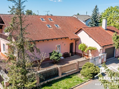 Prodej  rodinného domu 278 m², pozemek 819 m²