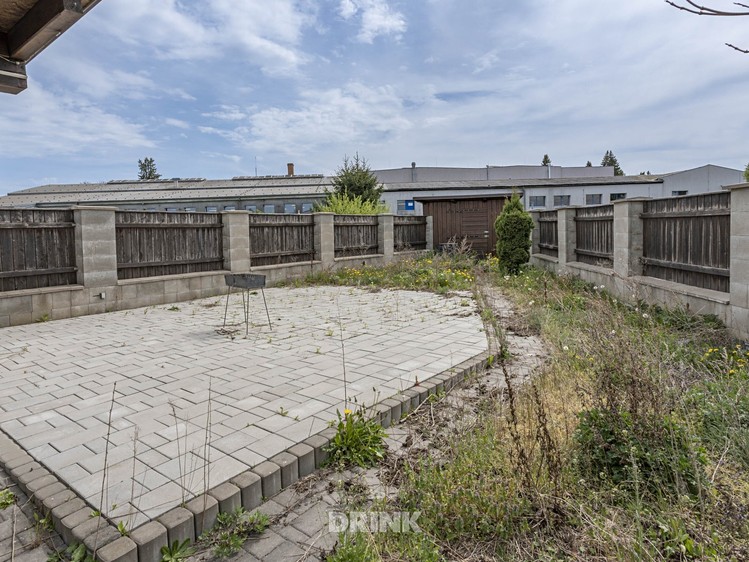 Prodej komerčního prostoru, 1 580 m² (40 z 45)