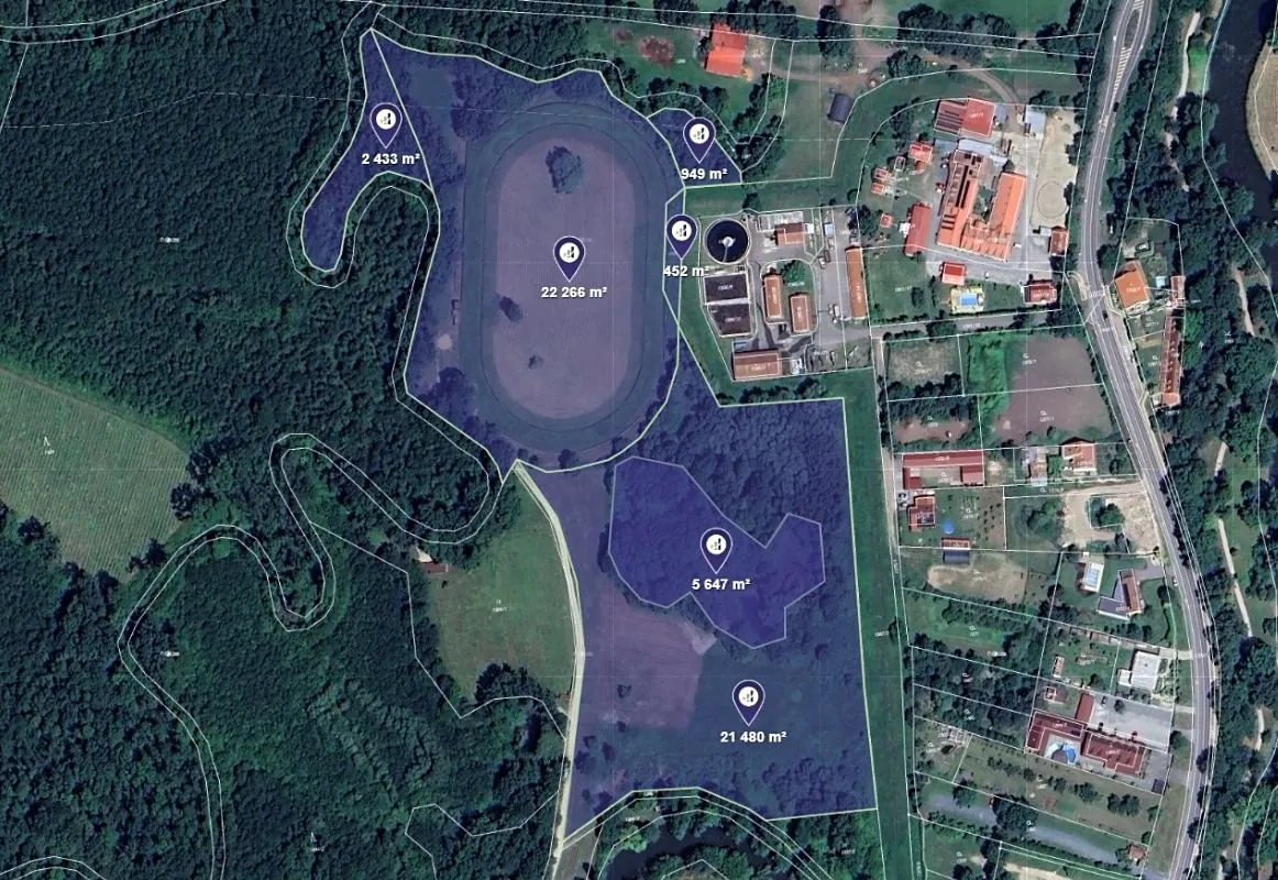 Prodej komerčního pozemku 53227 m²
