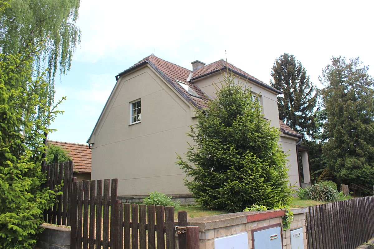 Prodej rodinného domu 130 m², pozemek 1914 m² – fotografie 2