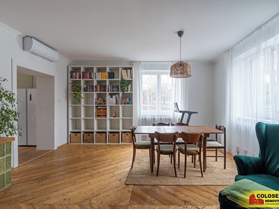 Prodej  rodinného domu 298 m², pozemek 1 145 m²
