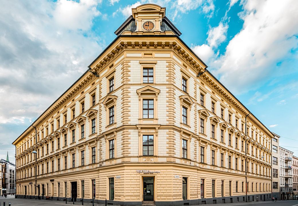 Pronájem obchodního prostoru 529 m²