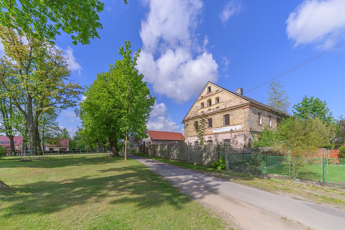 Prodej zemědělské usedlosti 400 m², pozemek 3821 m²