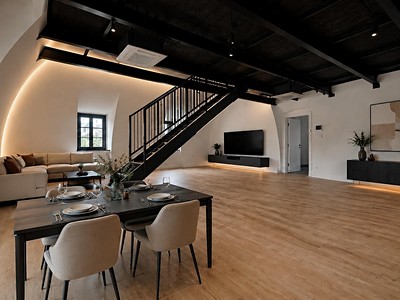 Pronájem bytu 2+kk 107 m² (Loft) — photo 3