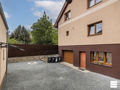 Prodej  vícegeneračního domu 243 m², pozemek 457 m² — photo 2