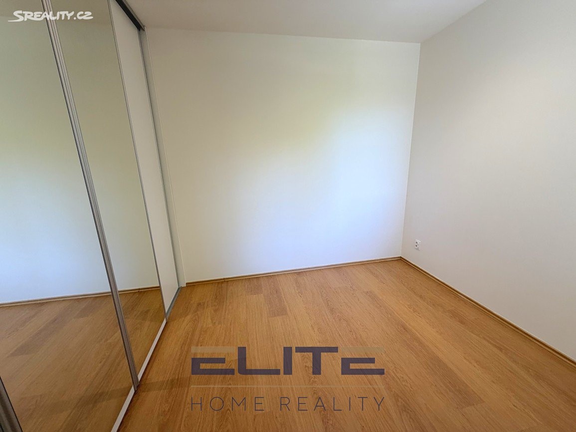 Pronájem bytu 3+1 72 m² – pohled 4