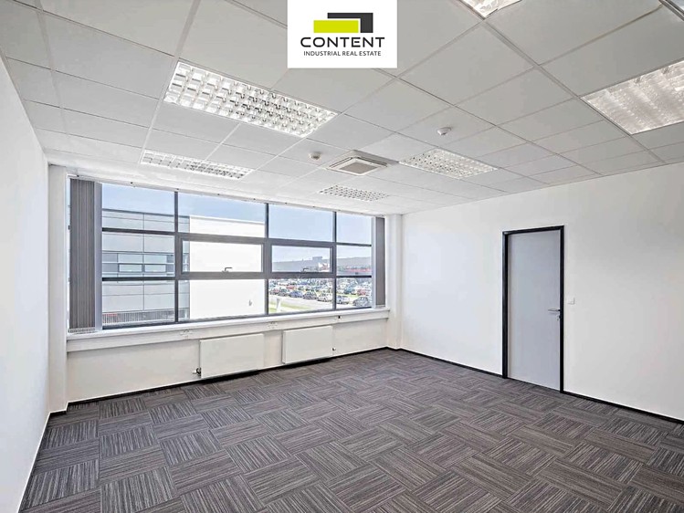 Pronájem komerčního prostoru, 5 000 m² (11 z 12)