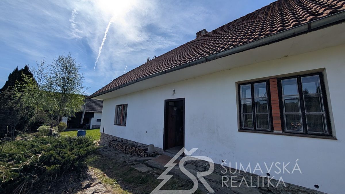 Prodej rodinného domu 150 m², pozemek 1138 m² – fotografie 5