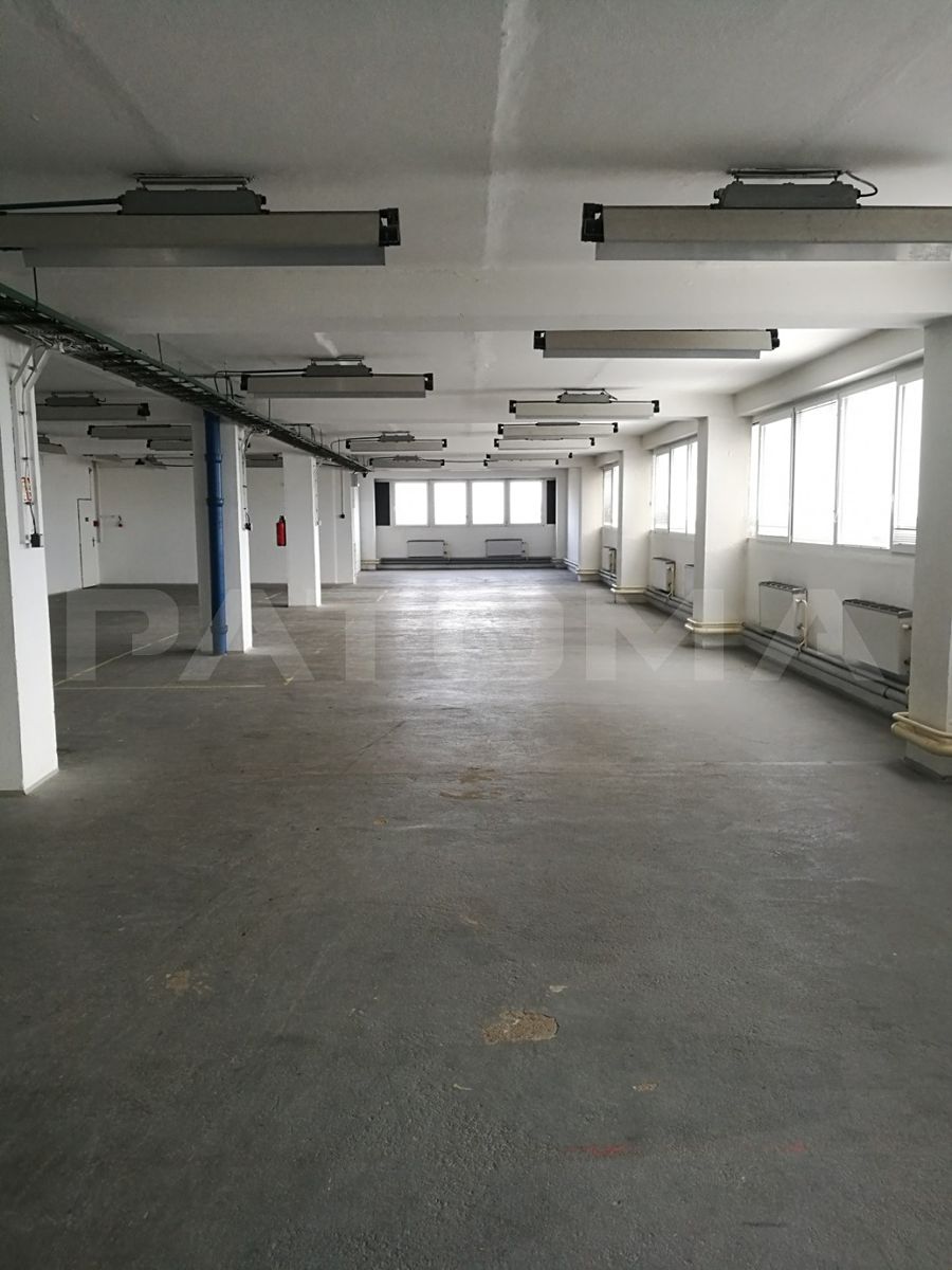 Pronájem skladového prostoru 456 m²
