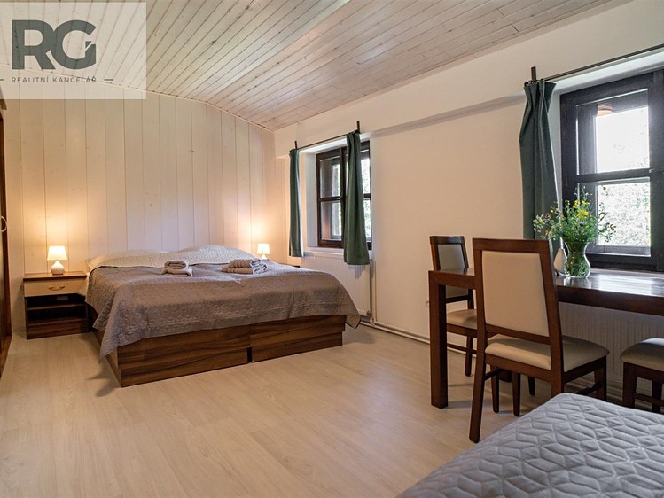 Комерційне приміщення на продаж, 706 м² (14 з 30)