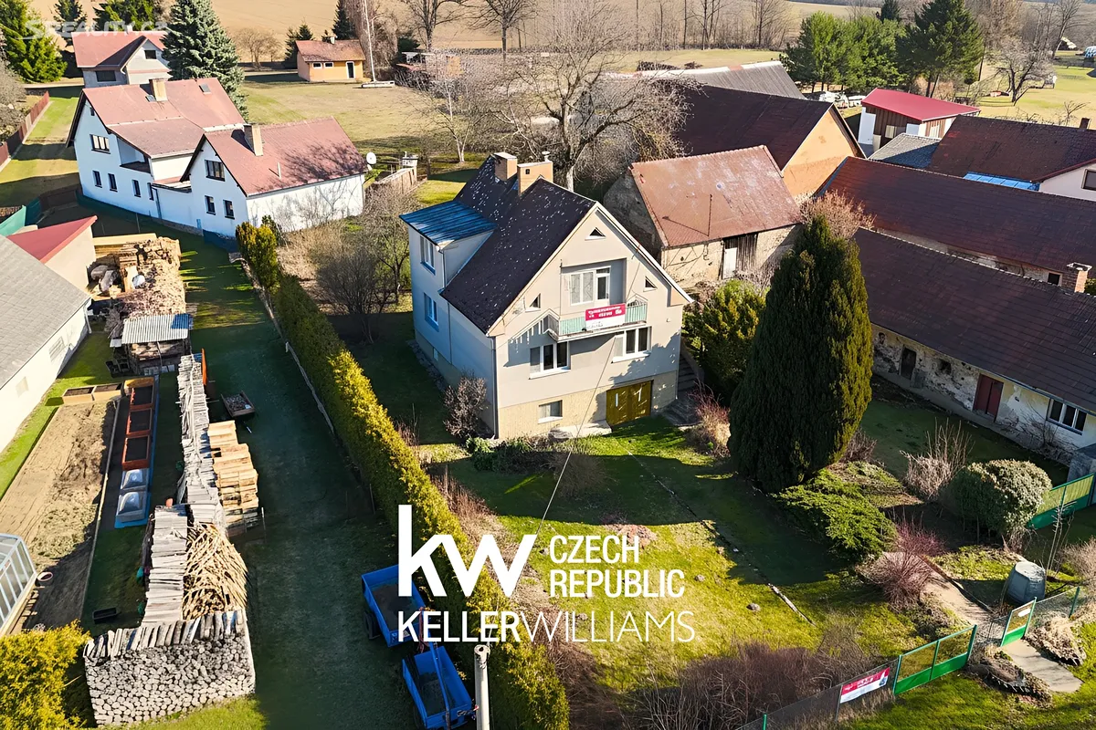 Prodej rodinného domu 250 m², pozemek 1255 m²