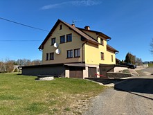 Prodej  rodinného domu 370 m², pozemek 5 485 m²
