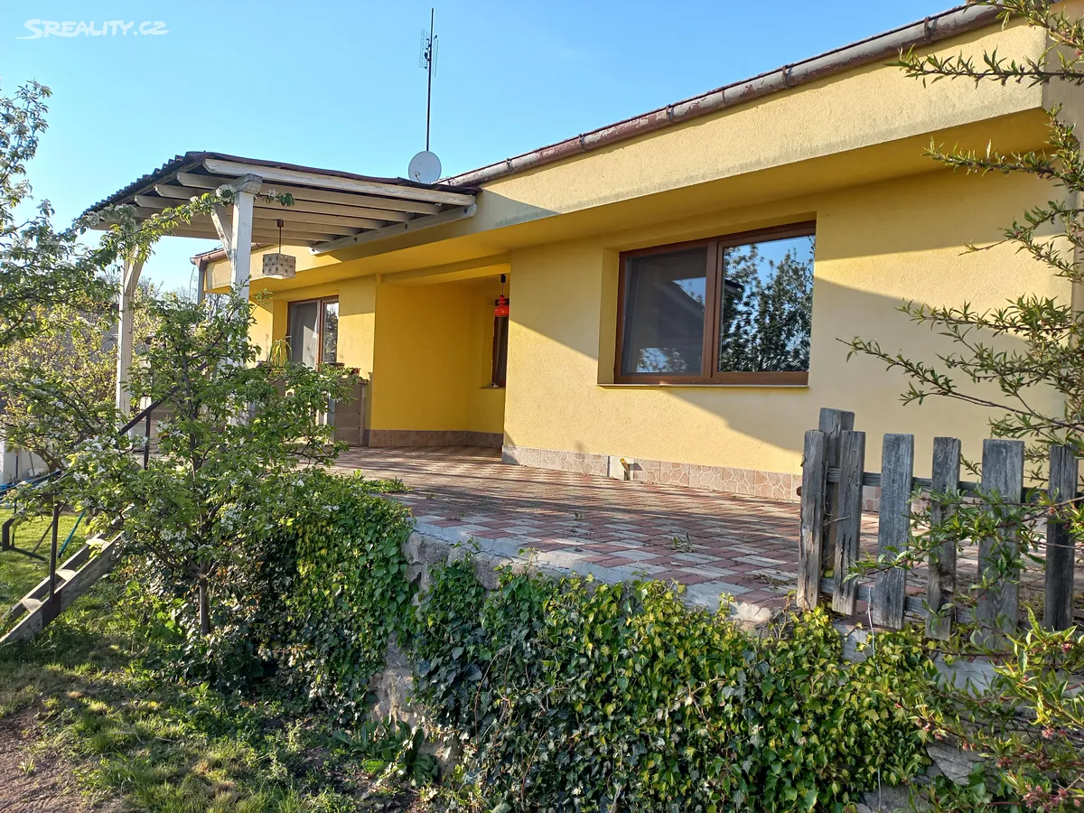 Prodej rodinného domu 188 m², pozemek 933 m², Biskupice