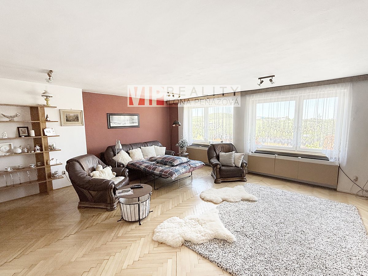 Prodej vícegeneračního domu 360 m², pozemek 288 m² – fotografie 2