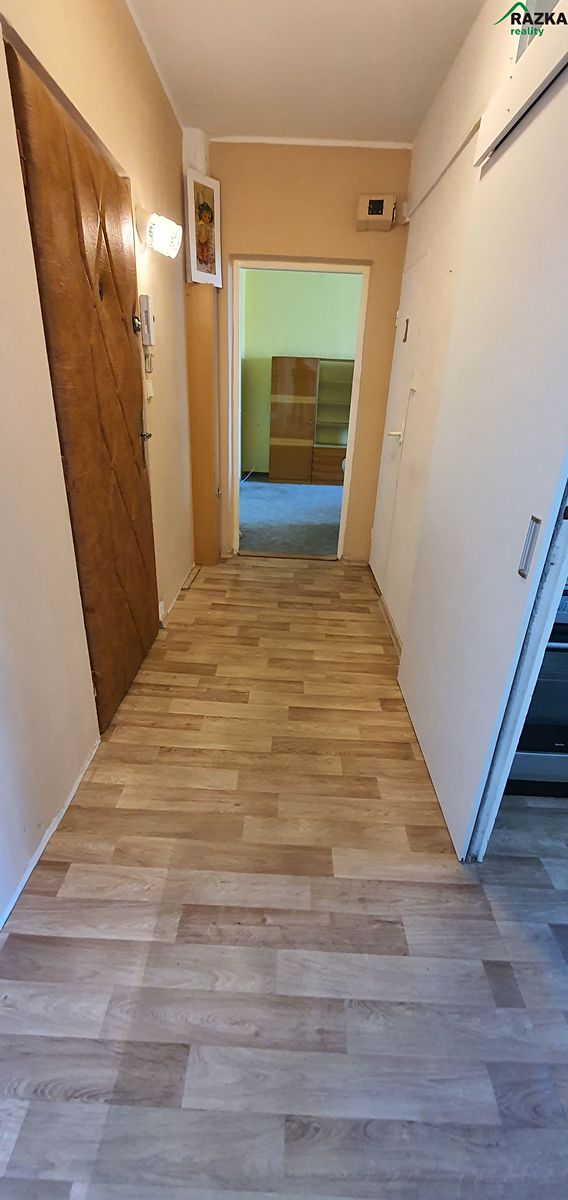 Pronájem bytu 2+1 61 m² – fotografie 3
