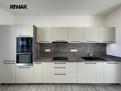 Pronájem bytu 4+kk 110 m²