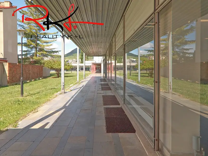 Pronájem obchodního prostoru 542 m², Lovosice – náhled fotky 3