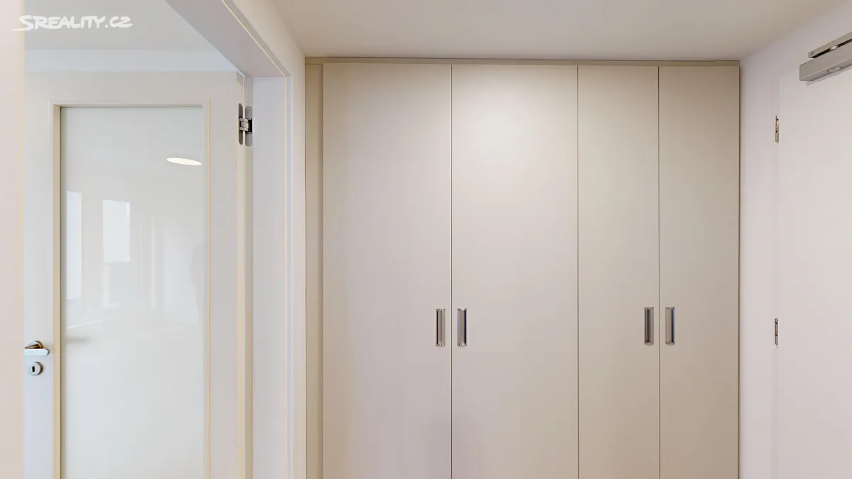 Pronájem bytu 1+kk 29 m² – další