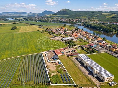 Prodej  komerčního pozemku 3 769 m²