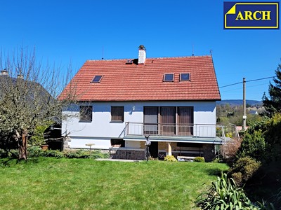 Prodej  rodinného domu 280 m², pozemek 876 m²