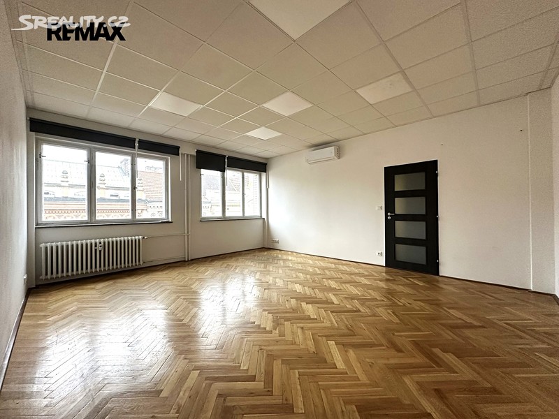 Pronájem kanceláře 66 m² - Widok 4