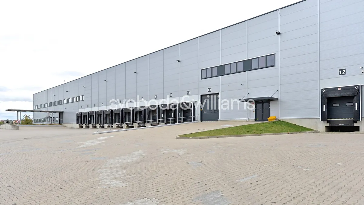Pronájem skladového prostoru 11122 m², Hostivice