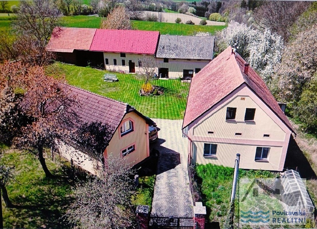 Prodej zemědělské usedlosti 250 m², pozemek 7129 m²