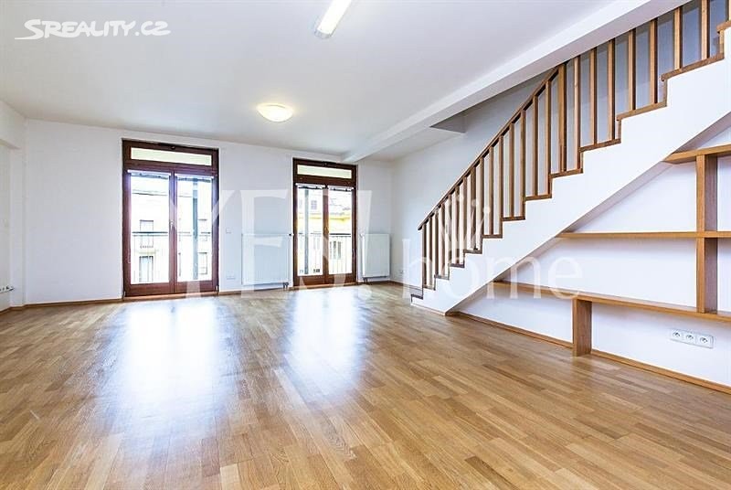 Pronájem kanceláře 147 m², Praha