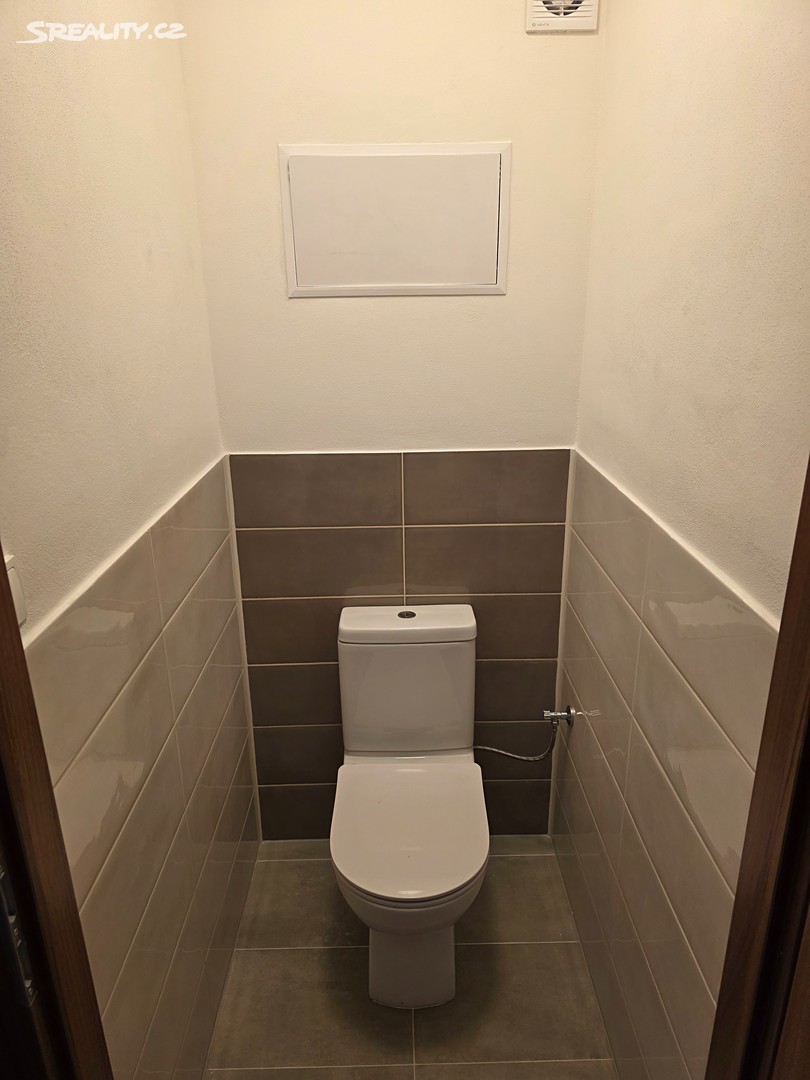 Pronájem bytu 2+kk 38 m² (Jednopodlažní) – pohled 3