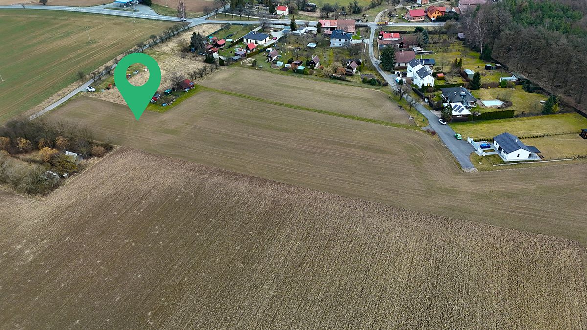 Prodej stavebního pozemku 3276 m² – fotografie 3