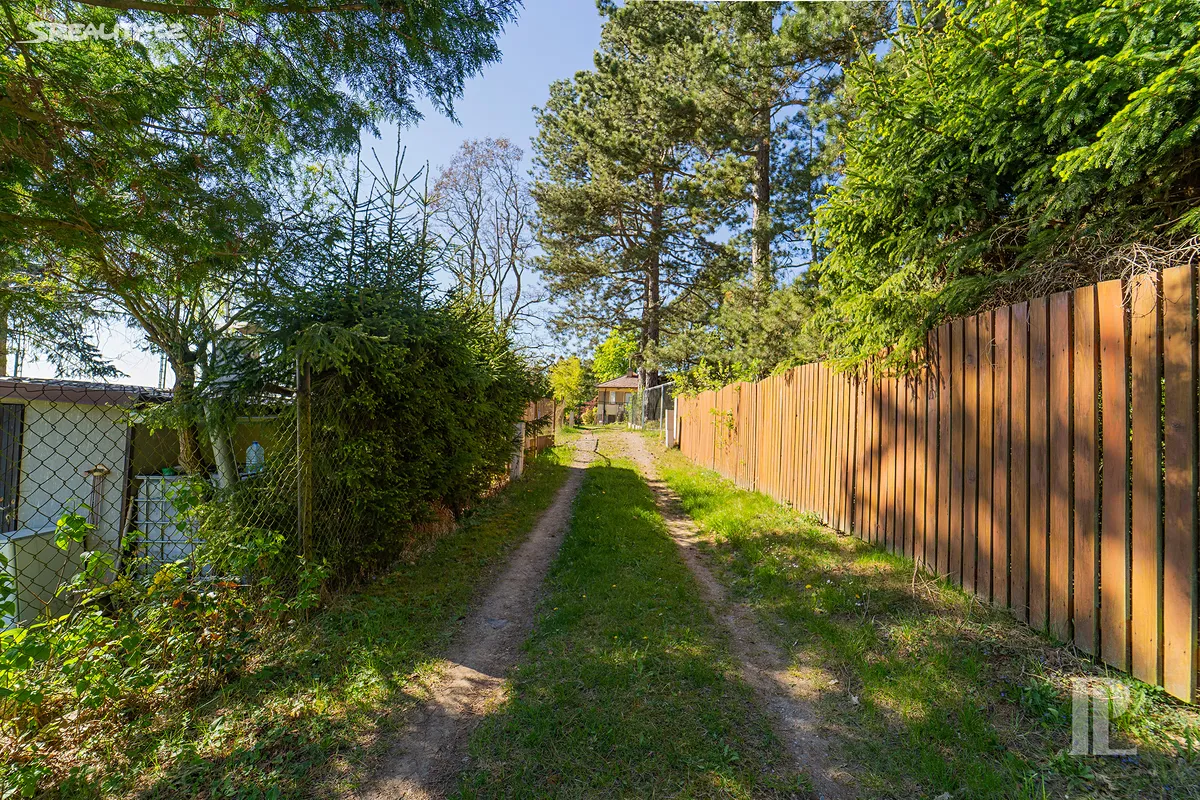 Prodej zahrady 1000 m², Plzeň