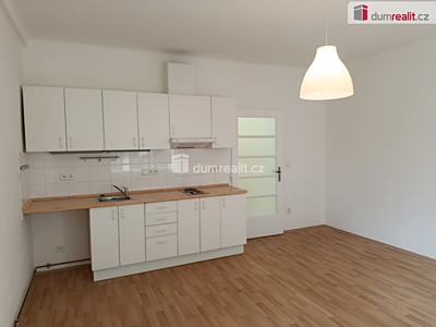 Pronájem bytu 1+kk 32 m²