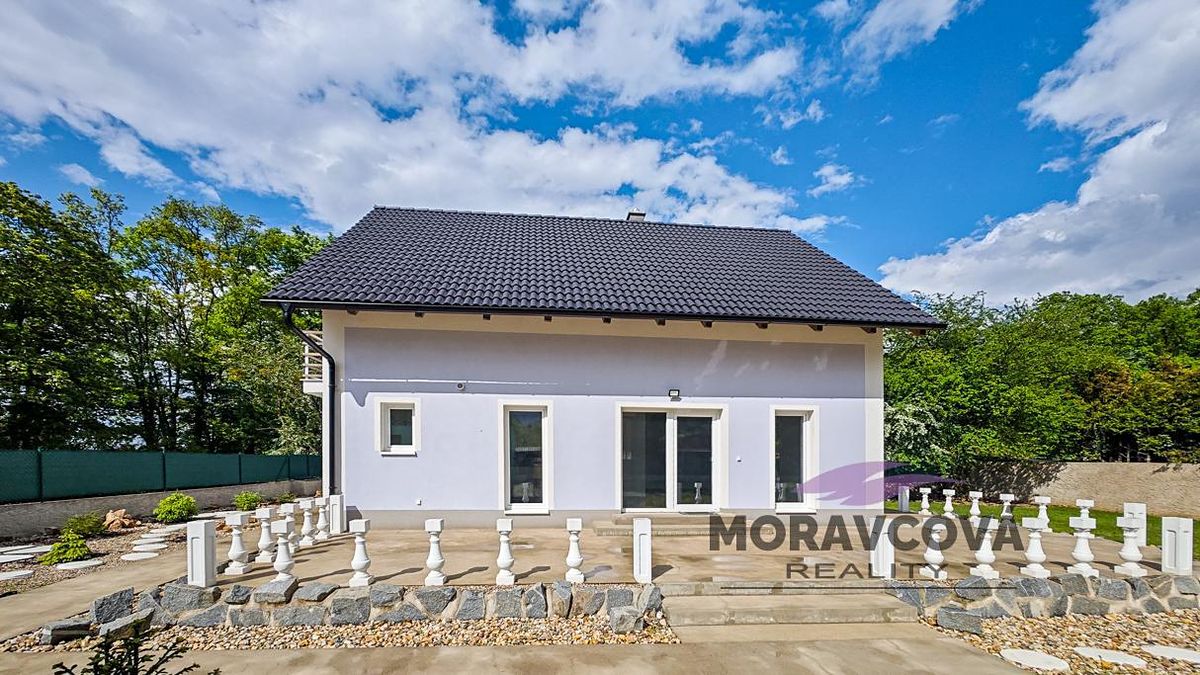 Prodej rodinného domu 121 m², pozemek 984 m² – fotografie 4