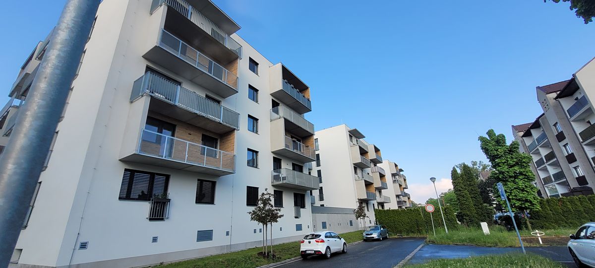 Pronájem bytu 2+kk 52 m²