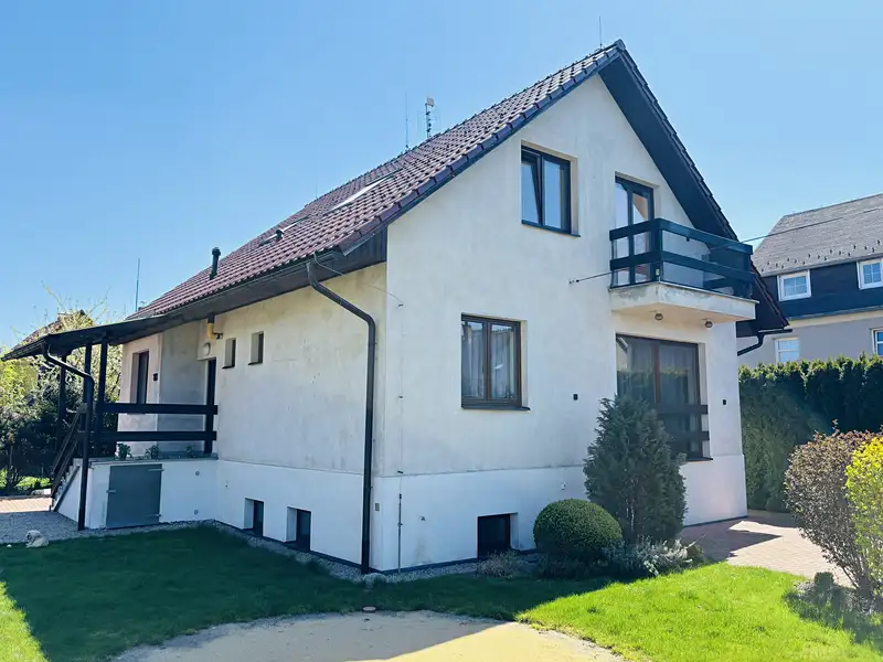 Prodej rodinného domu 224 m², pozemek 604 m², Chrastava – náhled fotky 2