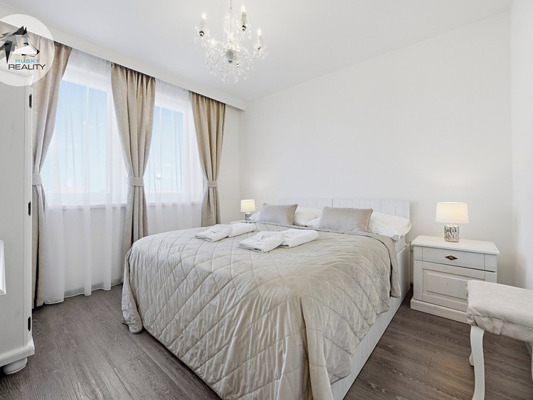 Prodej komerčního prostoru, 319 m² (44 z 80)