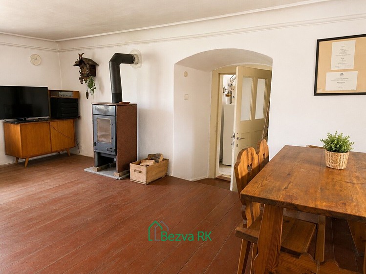 Prodej komerčního prostoru, 1 358 m² (29 z 34)