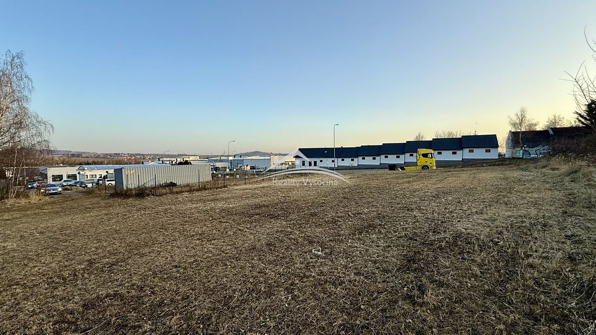 Pronájem komerčního pozemku 1000 m² – fotografie 3