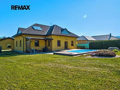 Prodej  rodinného domu 142 m², pozemek 2 246 m²