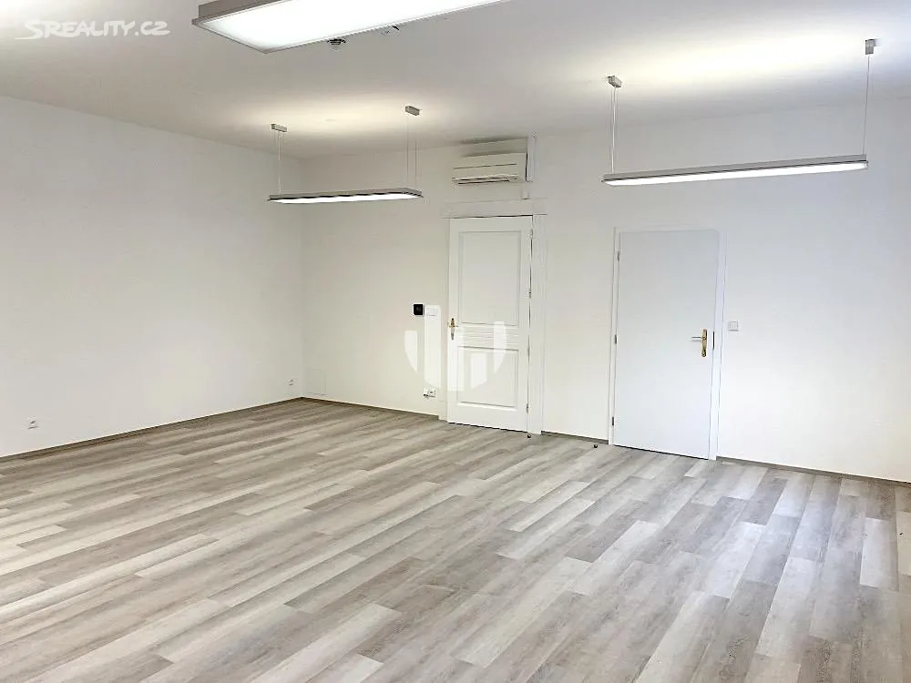 Pronájem kanceláře 309 m² – pohled 6